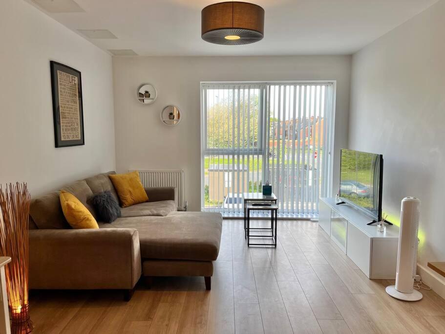 Modern 1 Bedroom Serviced Apartment - Near City Centre Doncaster Exterior foto